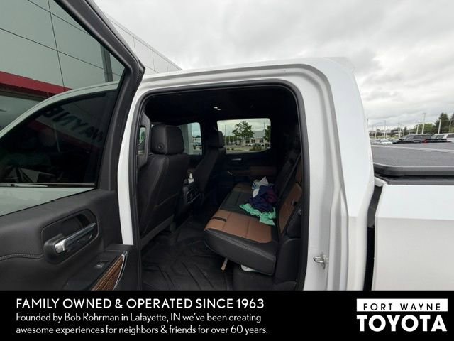 Used 2019 Chevrolet Silverado 1500 High Country w/ High Country Premium Package AWD/4WD image 9