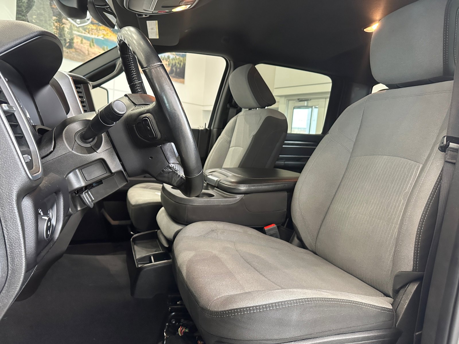 Used 2024 RAM 2500 Big Horn image 10