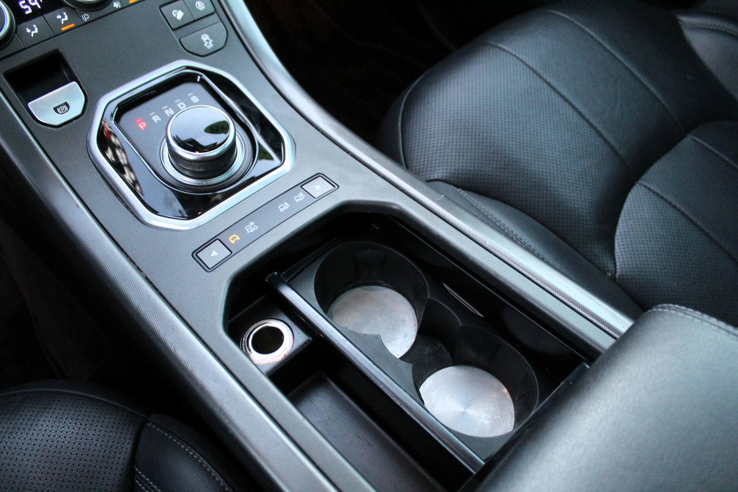 Used 2018 Land Rover Range Rover Evoque SE Sport Utility 4D image 19