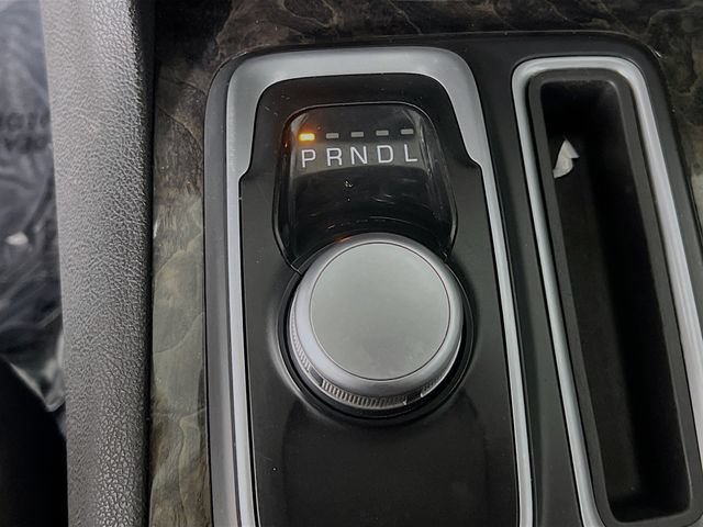 Used 2020 Chrysler 300 Limited RWD image 24