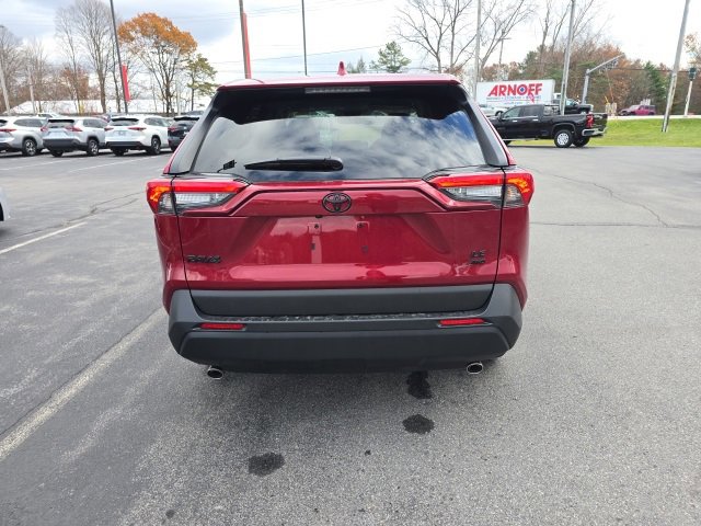 New 2025 Toyota RAV4 LE image 4