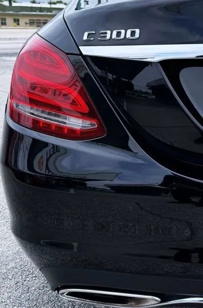 Used 2015 Mercedes-Benz C 300 4MATIC Sedan image 13