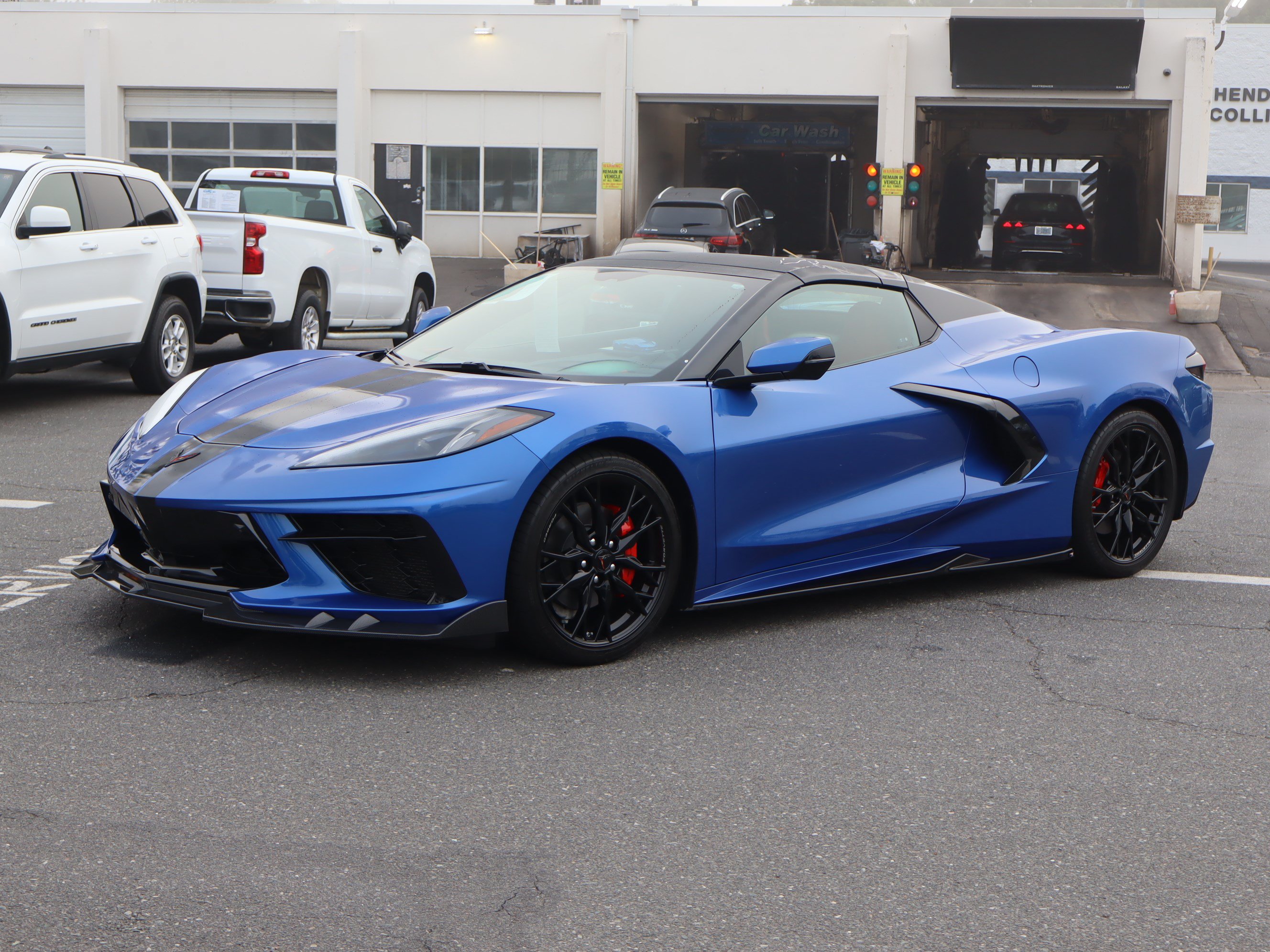 Used 2023 Chevrolet Corvette Stingray Preferred Conv w/ Stealth Interior Trim Package RWD image 5
