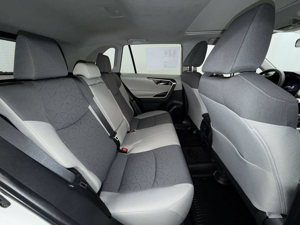 Used 2024 Toyota RAV4 XLE w/ Convenience Package AWD/4WD image 17