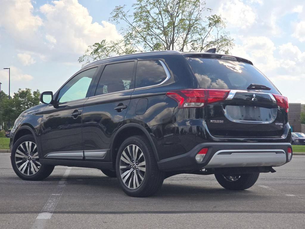 Used 2019 Mitsubishi Outlander AWD image 11