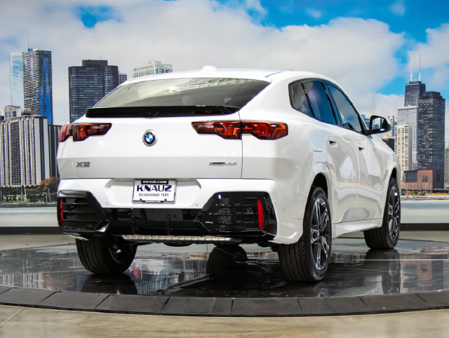New 2027 BMW X2 xDrive28i w/ Technology Package AWD/4WD image 8