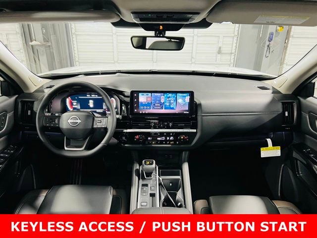 New 2026 Nissan Pathfinder Platinum image 4