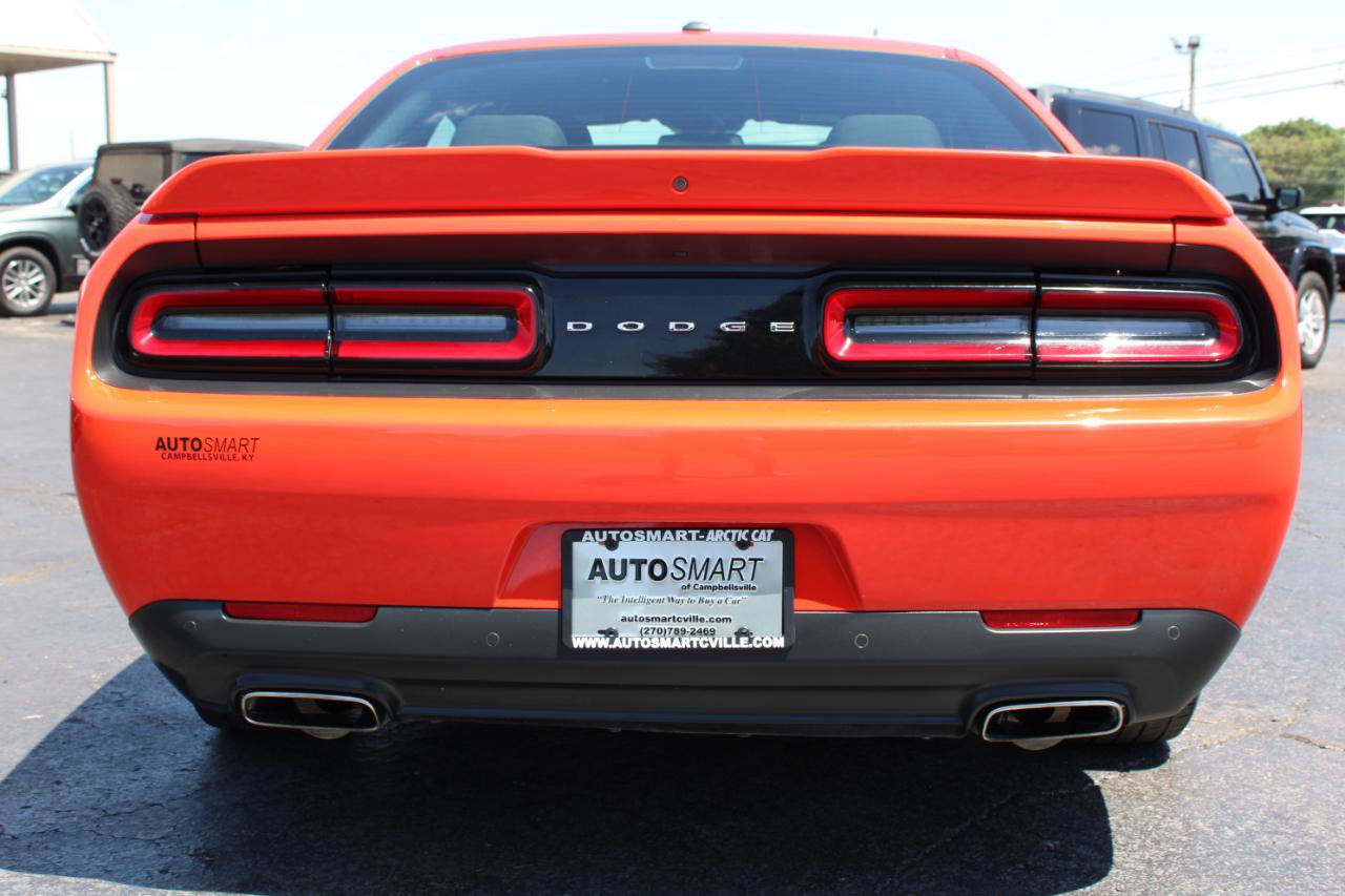 Used 2022 Dodge Challenger GT RWD image 5