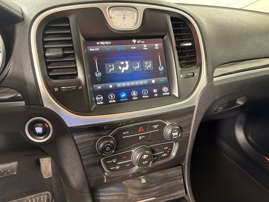 Used 2019 Chrysler 300 Touring w/ Sport Appearance Package RWD image 15