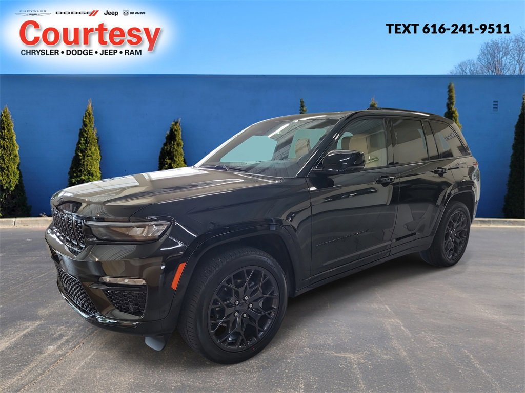New 2025 Jeep Grand Cherokee Summit w/ High Altitude Package
