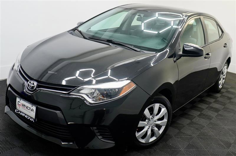 Used 2016 Toyota Corolla LE FWD image 2