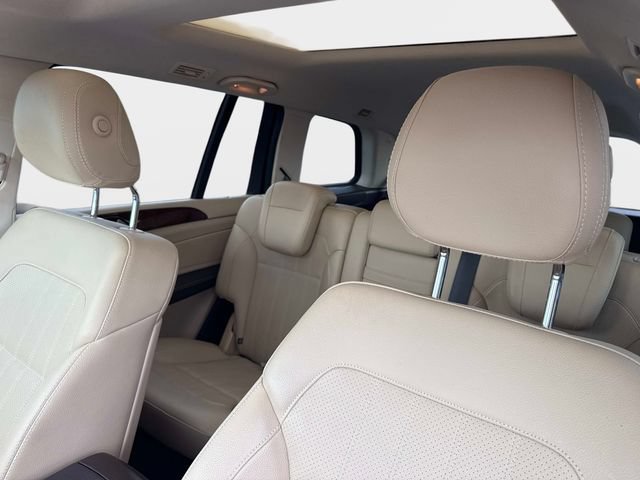 Used 2019 Mercedes-Benz GLS 450 4MATIC image 17