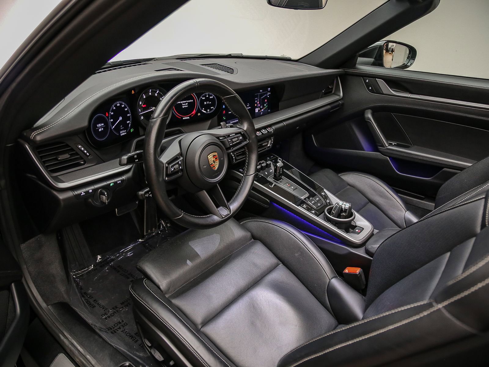 Certified 2023 Porsche 911 Carrera RWD image 4