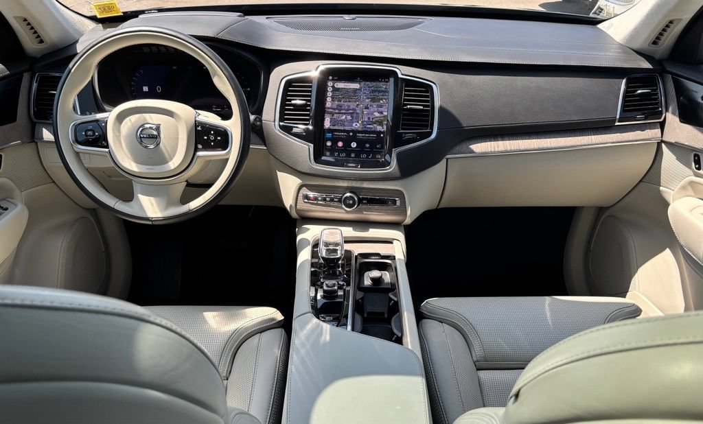 Used 2023 Volvo XC90 T8 Ultimate w/ Lounge Package AWD/4WD image 6