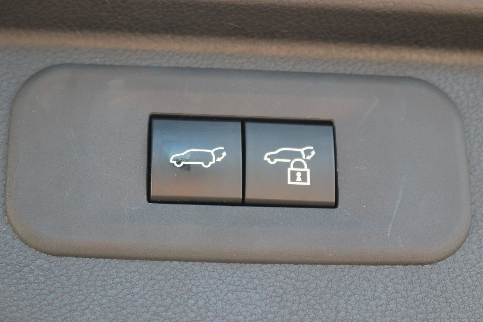 Used 2024 Toyota Grand Highlander Limited image 11