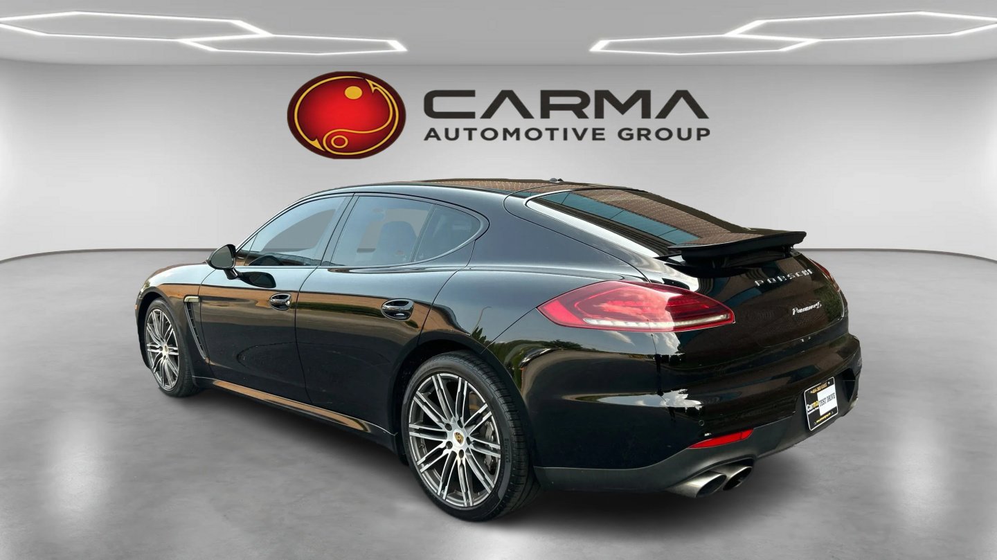 Used 2015 Porsche Panamera 4S image 3