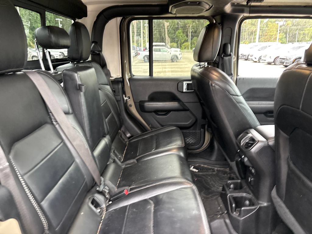 Used 2020 Jeep Gladiator Overland AWD/4WD image 30