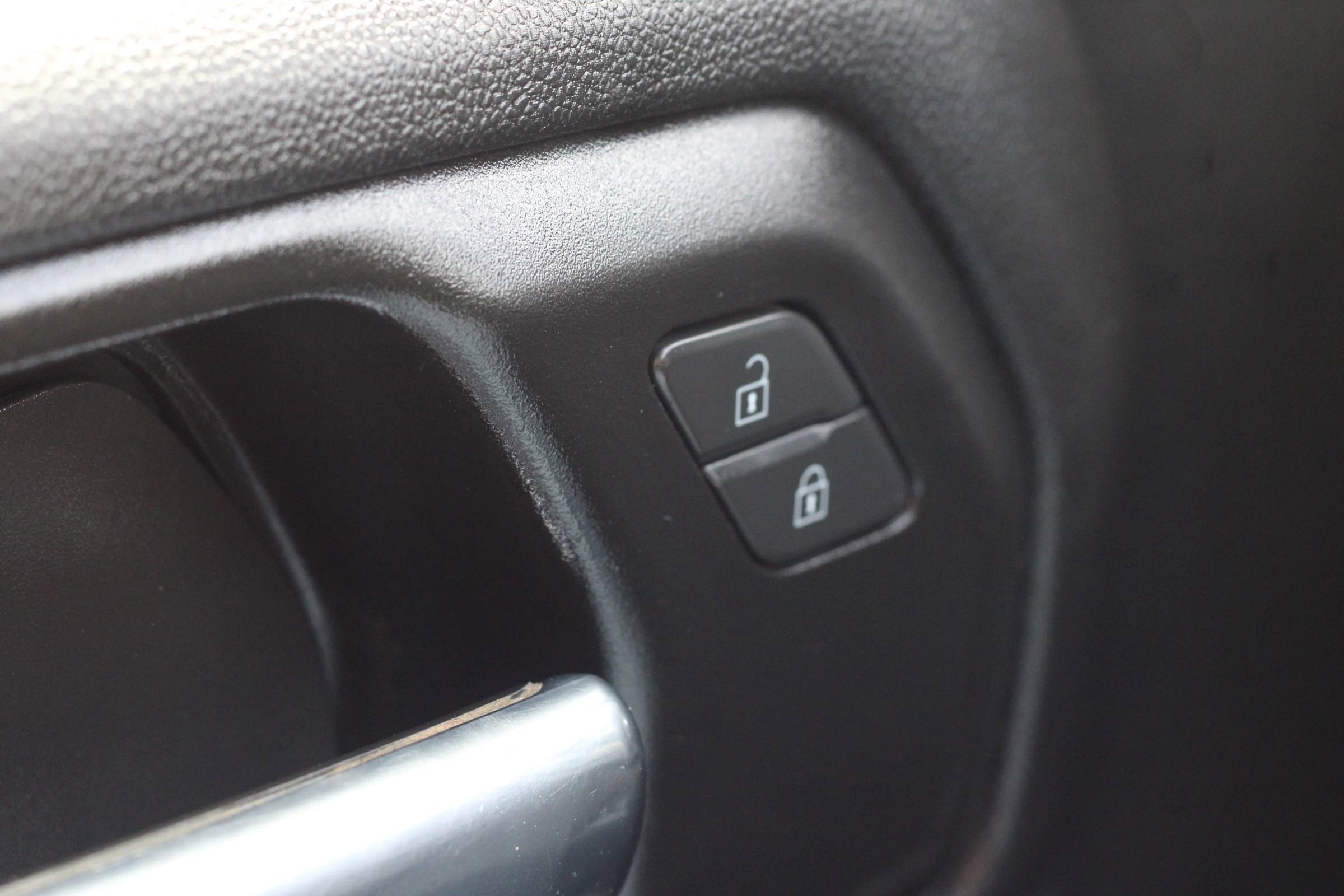 Used 2023 Chevrolet Silverado 2500 Custom w/ Custom Convenience Package image 20