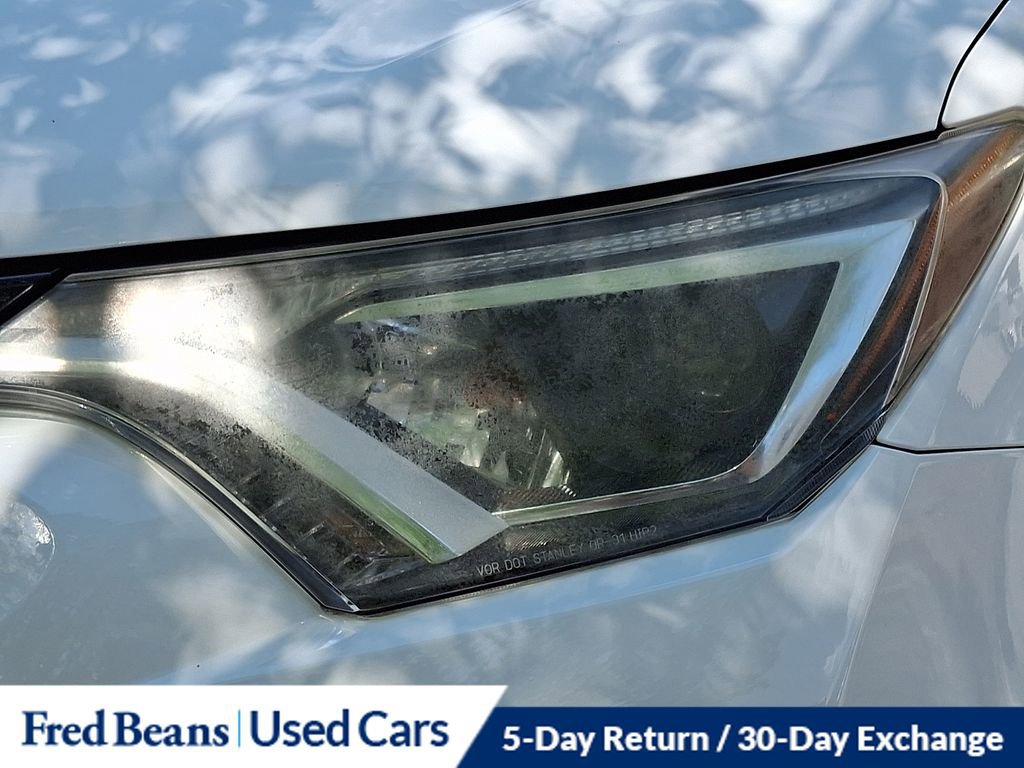 Used 2016 Toyota RAV4 XLE AWD/4WD image 10