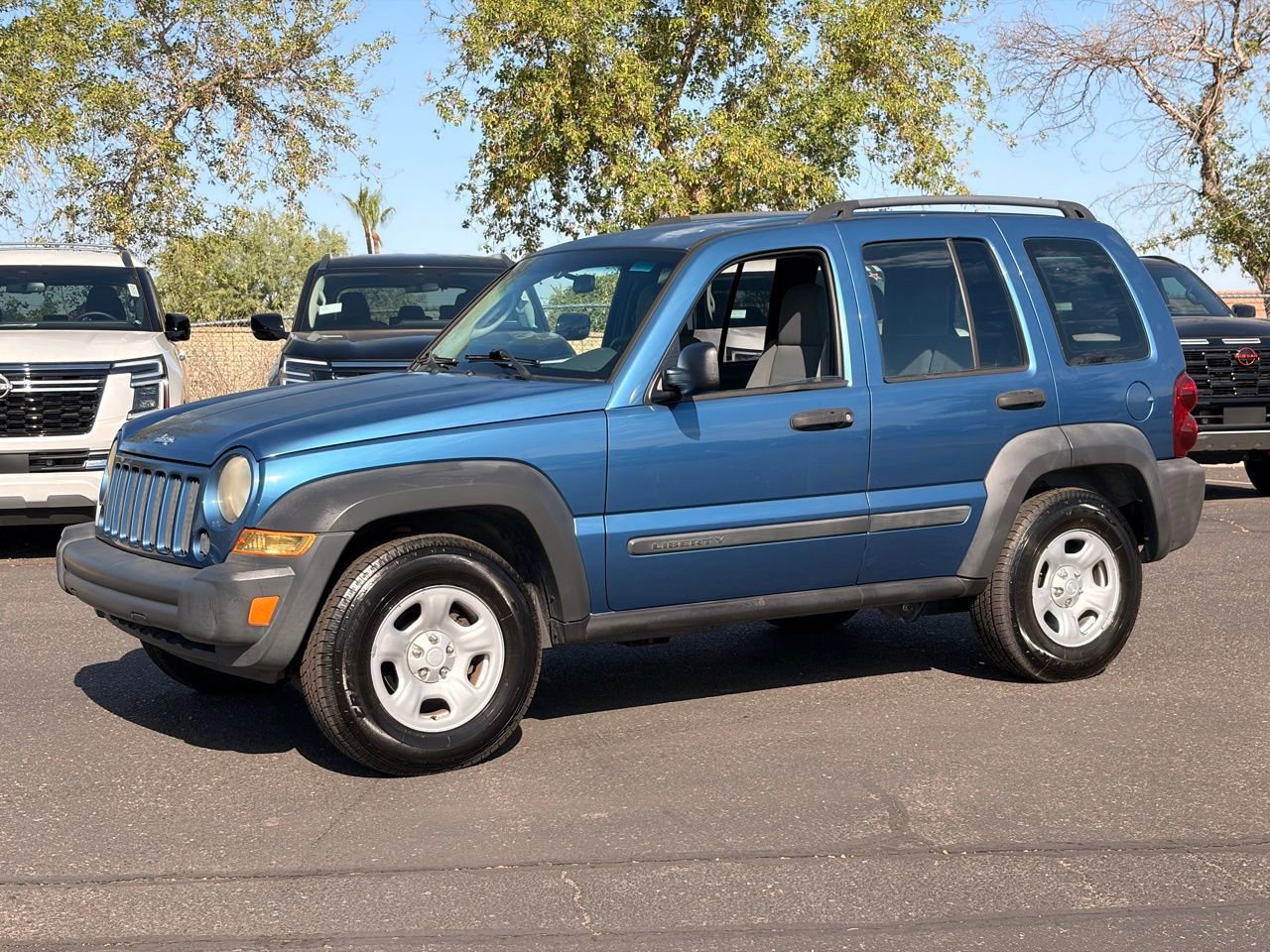 Used 2006 Jeep Liberty Sport RWD image 2