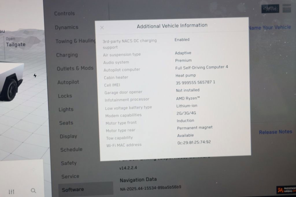 Used 2024 Tesla Cybertruck AWD Crew Cab image 15