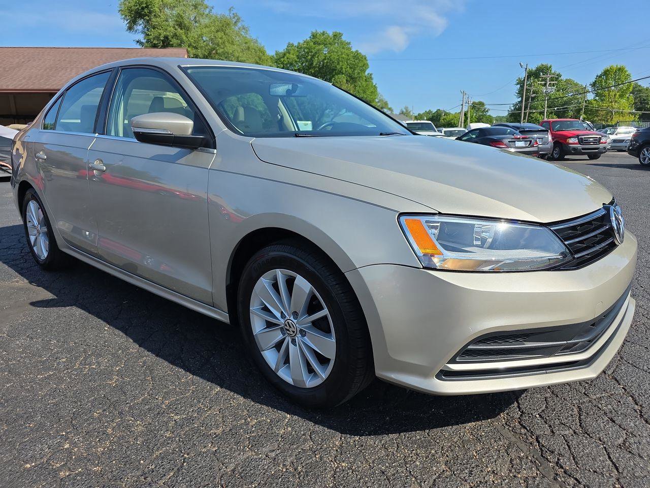 Used 2016 Volkswagen Jetta SE FWD image 18