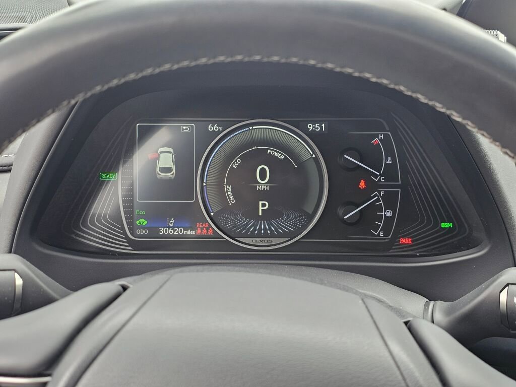 Used 2019 Lexus UX 250h w/ Premium Package image 31