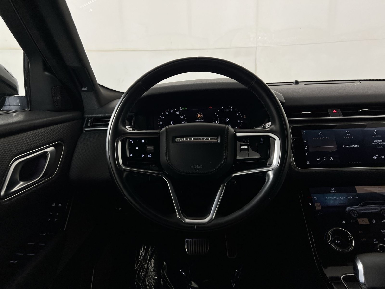 Used 2021 Land Rover Range Rover Velar R-Dynamic S AWD/4WD image 16
