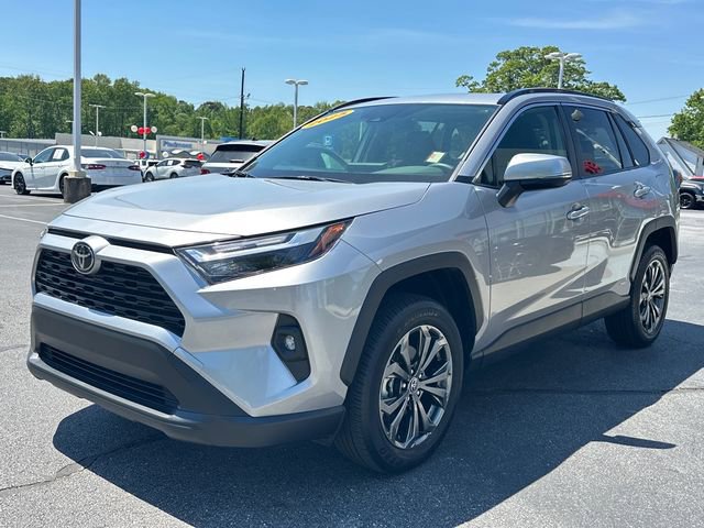 Used 2025 Toyota RAV4 XLE Premium w/ Weather Package AWD/4WD image 7