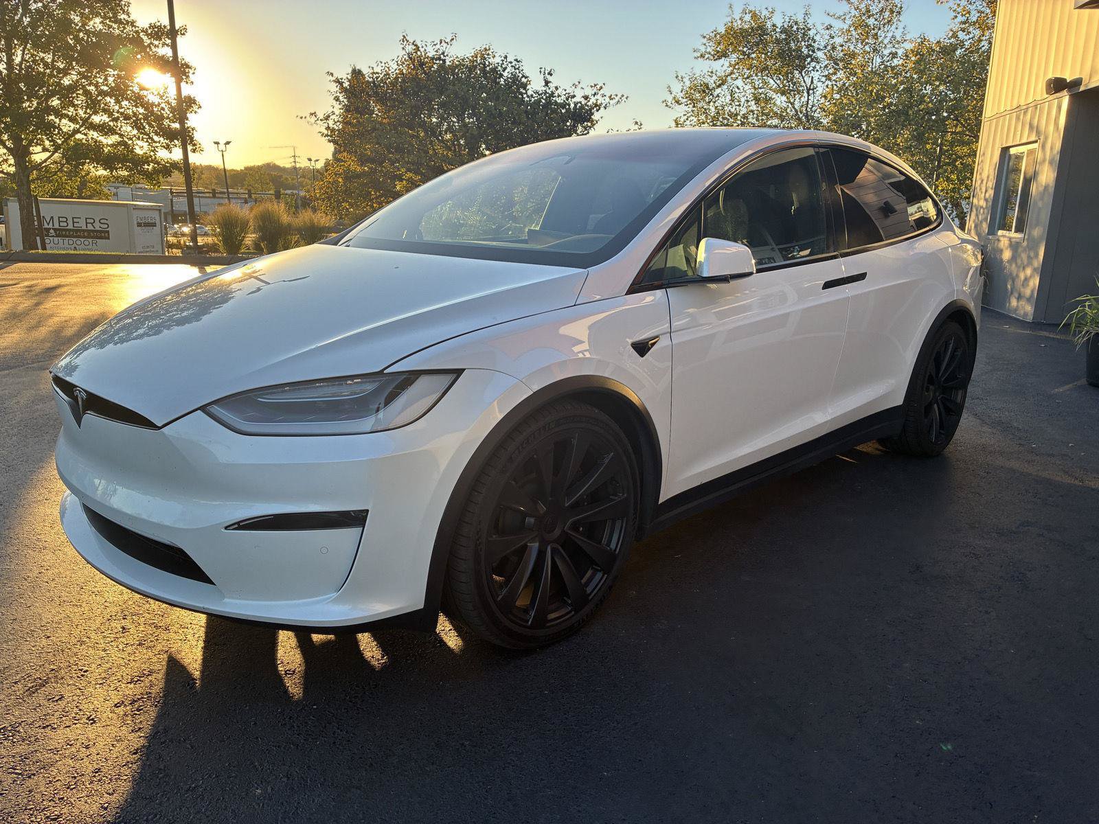 Used 2023 Tesla Model X Plaid AWD/4WD image 4