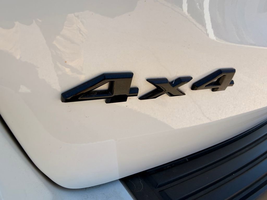 Used 2022 Jeep Grand Cherokee Laredo X image 27