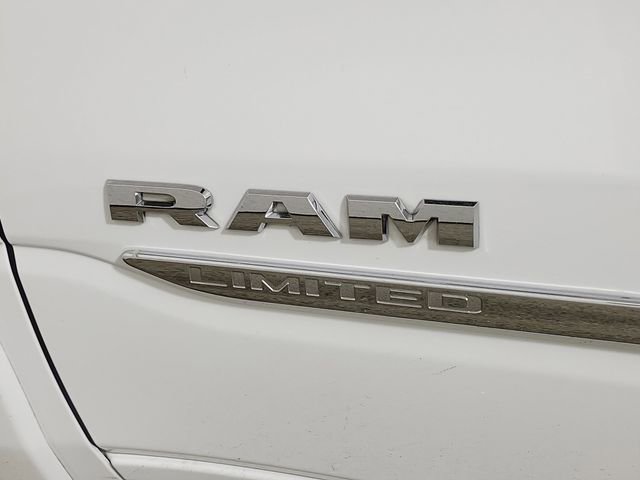 Used 2024 RAM 1500 Limited AWD/4WD image 9