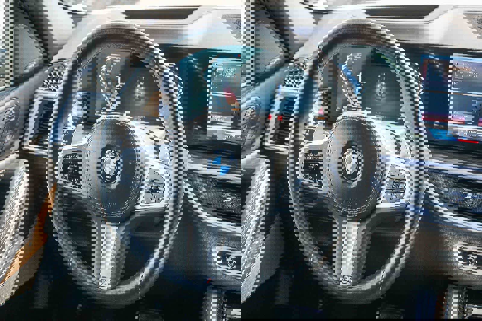 Used 2025 BMW X6 xDrive40i image 11