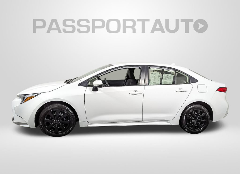 Used 2023 Toyota Corolla LE video 2