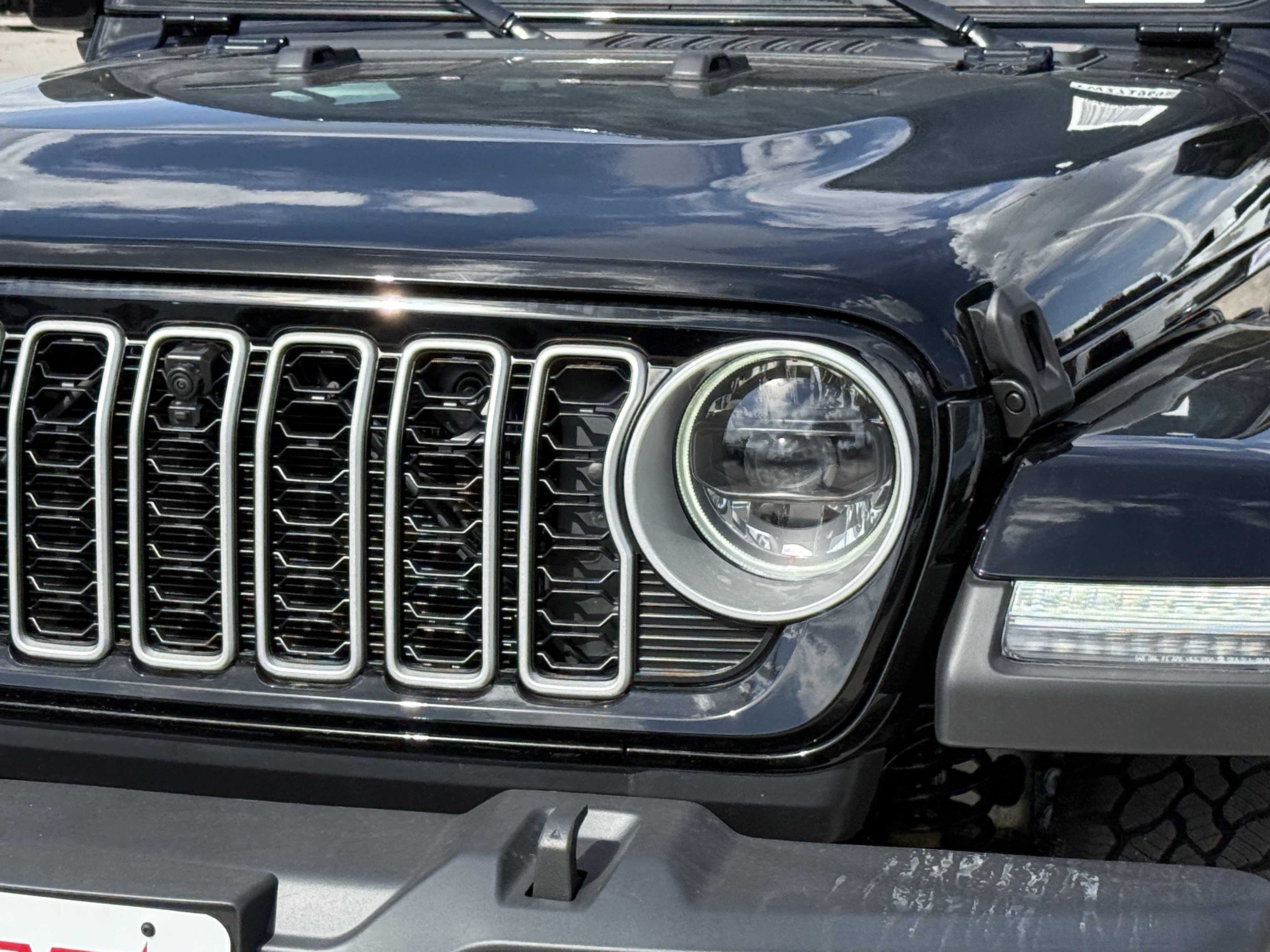 New 2026 Jeep Wrangler Unlimited Sahara AWD/4WD image 8