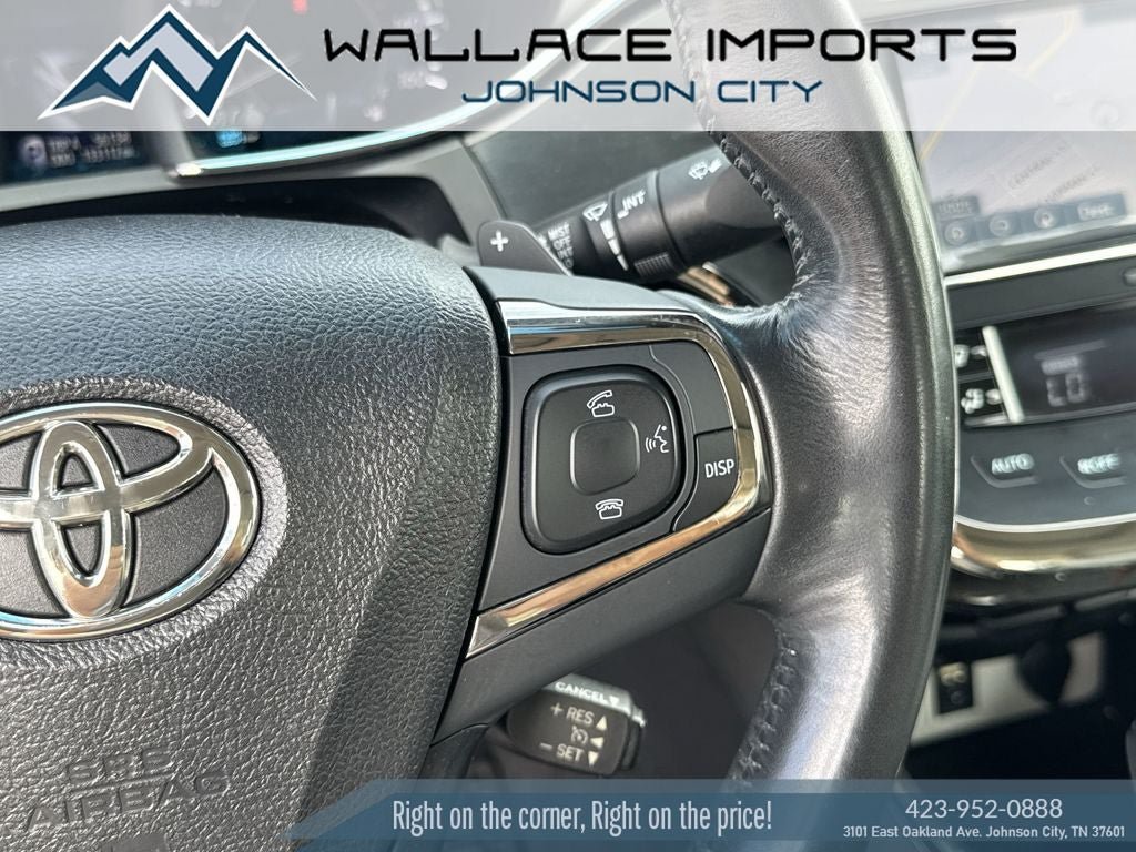 Used 2015 Toyota Avalon XLE Touring FWD image 32