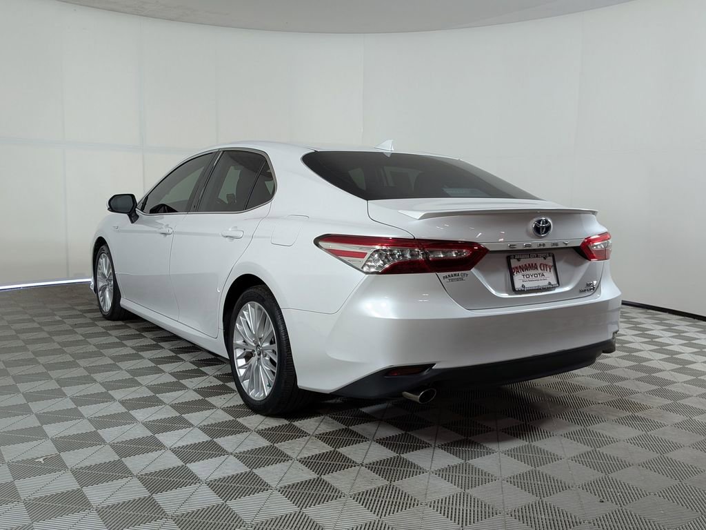 Used 2020 Toyota Camry XLE FWD image 5
