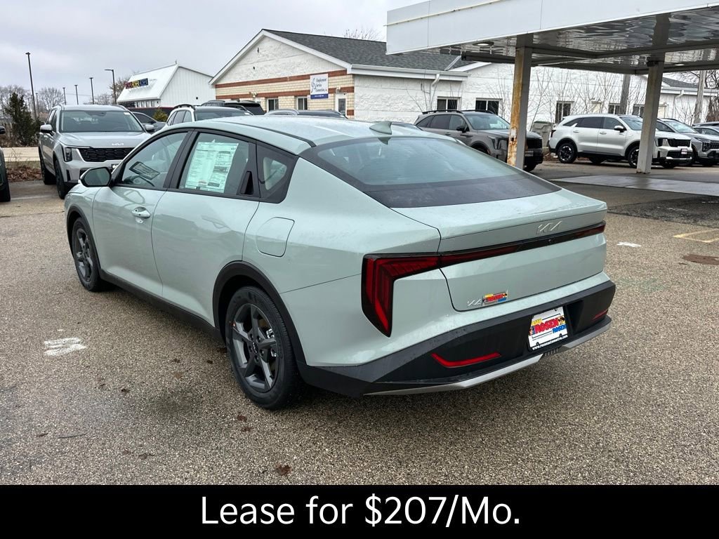 New 2025 Kia K4 LXS image 3