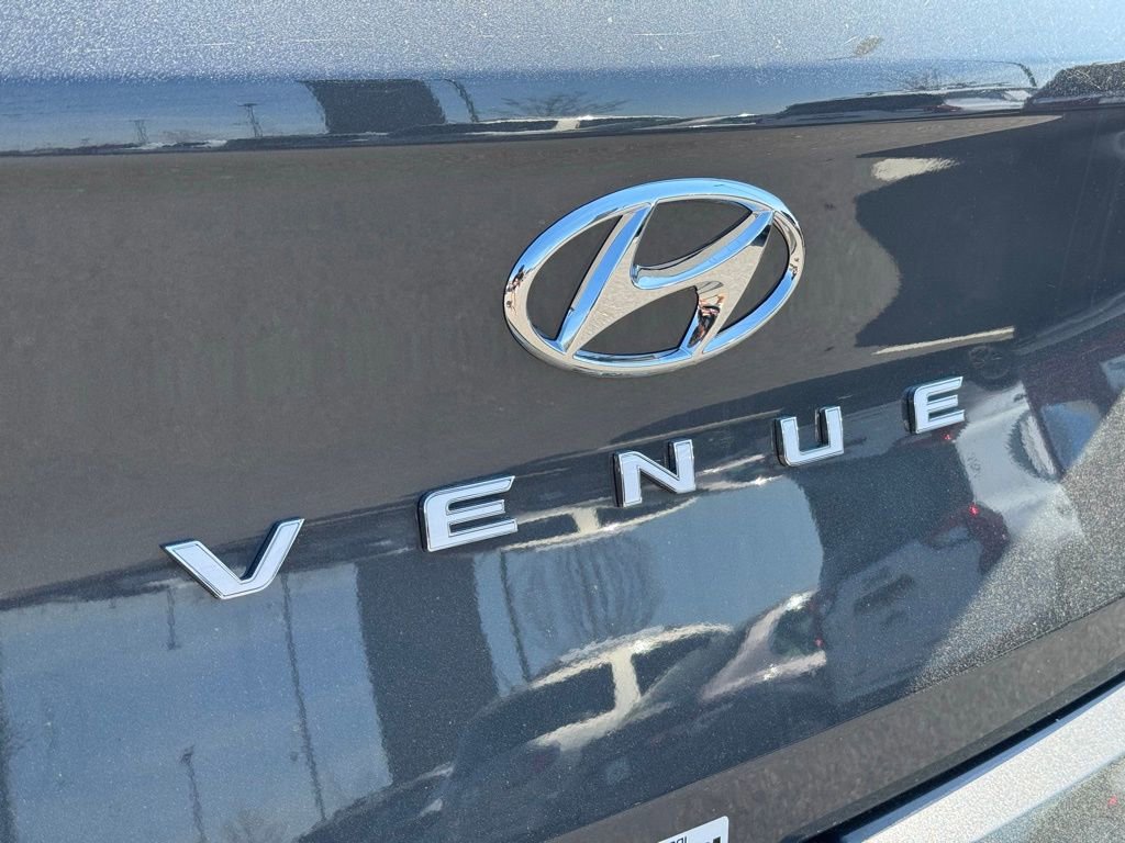 Certified 2025 Hyundai Venue Limited image 13