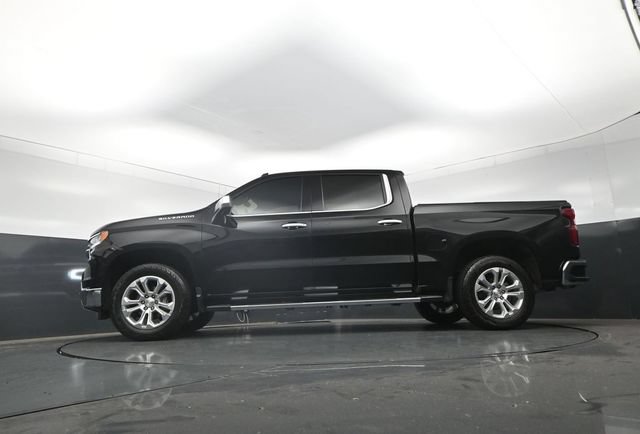 Used 2023 Chevrolet Silverado 1500 LTZ w/ LTZ Premium Package AWD/4WD image 25