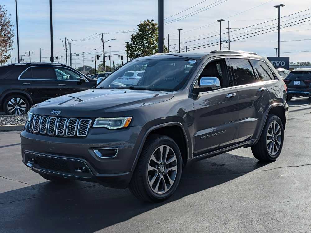 Used 2017 Jeep Grand Cherokee Overland AWD/4WD image 3