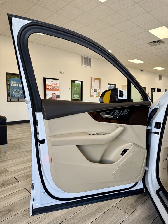 Used 2017 Audi Q7 3.0T Premium Plus image 15