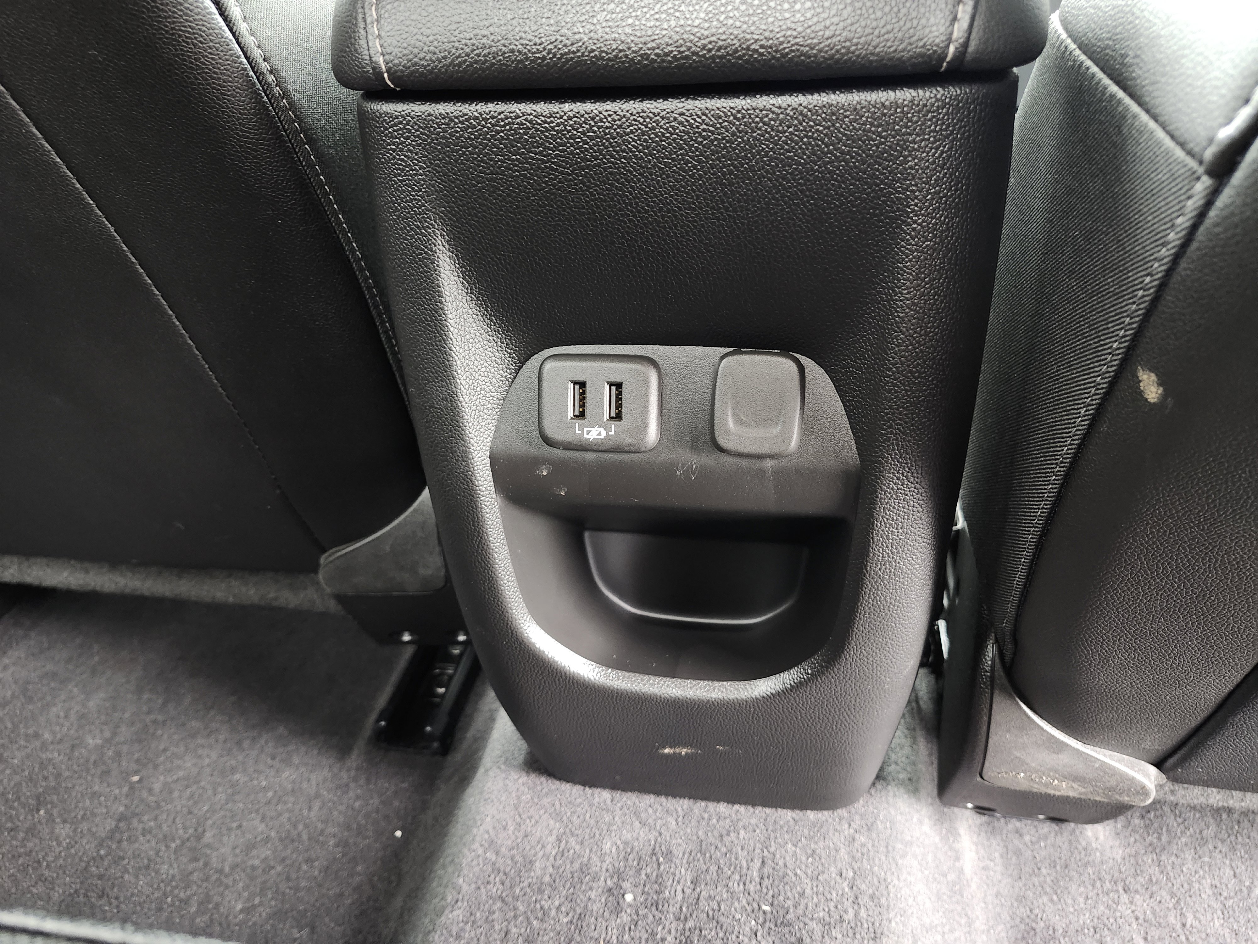 Used 2020 Chevrolet Colorado LT w/ Luxury Package AWD/4WD image 23