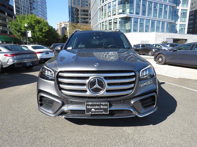 Used 2025 Mercedes-Benz GLS 450 4MATIC image 6