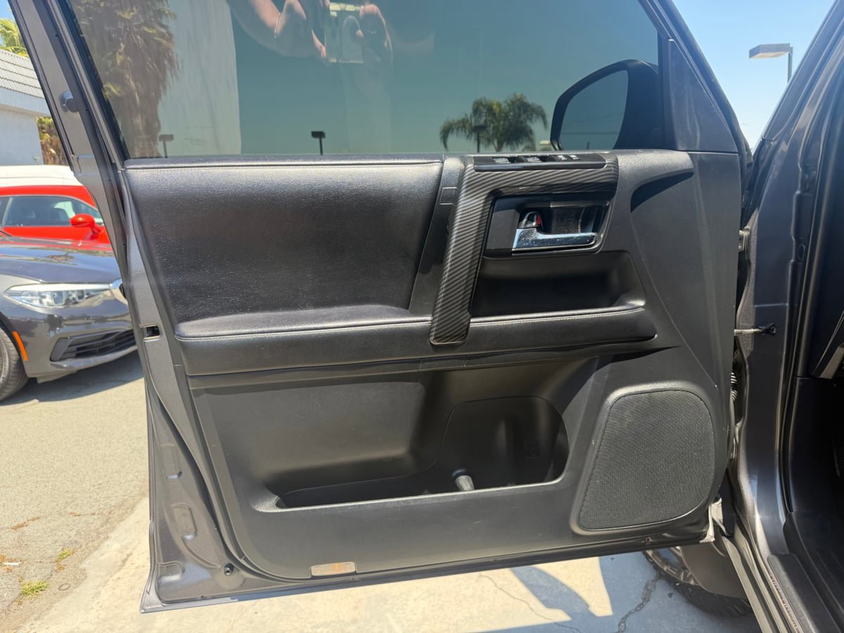 Used 2022 Toyota 4Runner SR5 AWD/4WD image 11