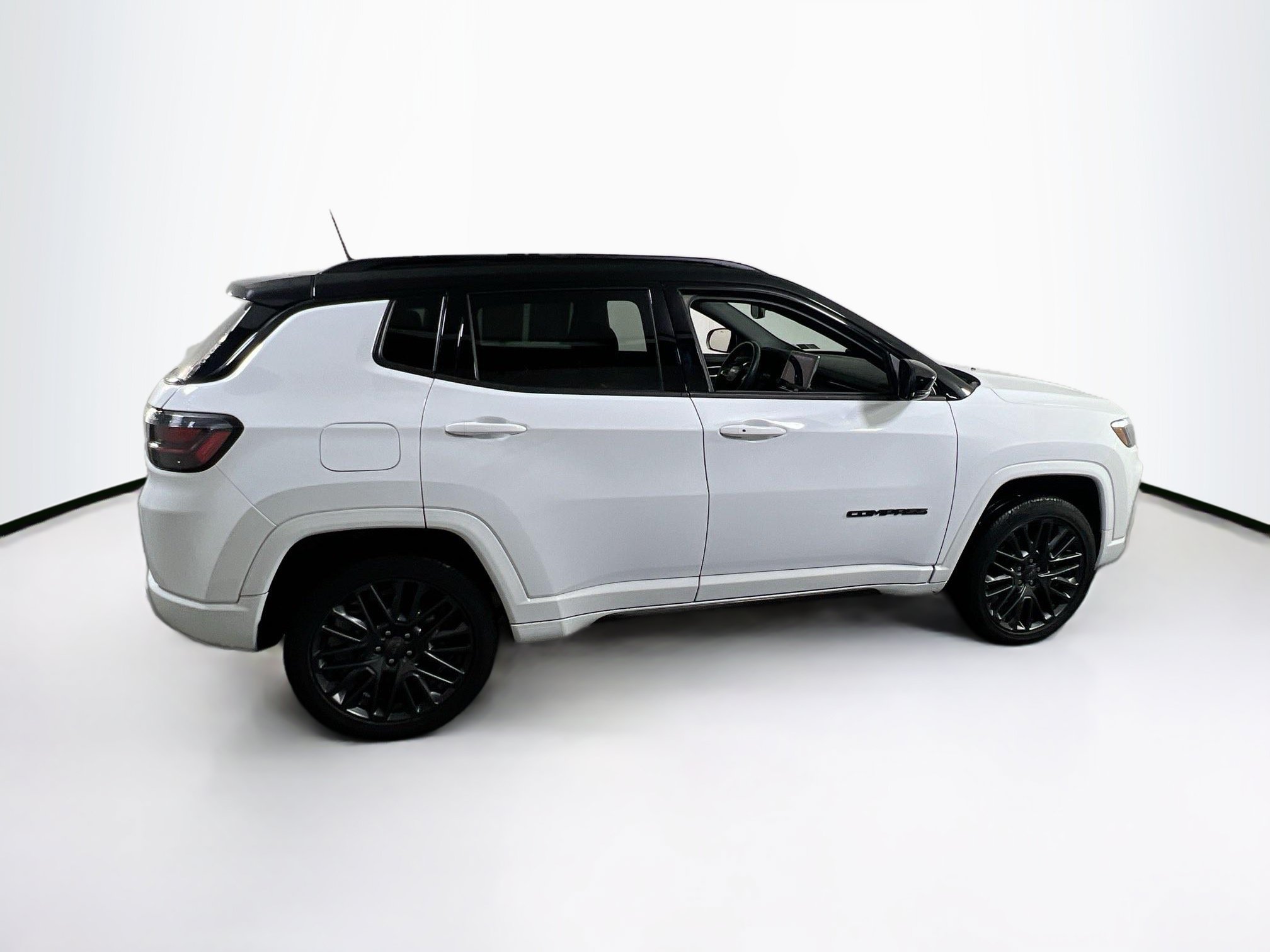 Used 2022 Jeep Compass High Altitude AWD/4WD image 4