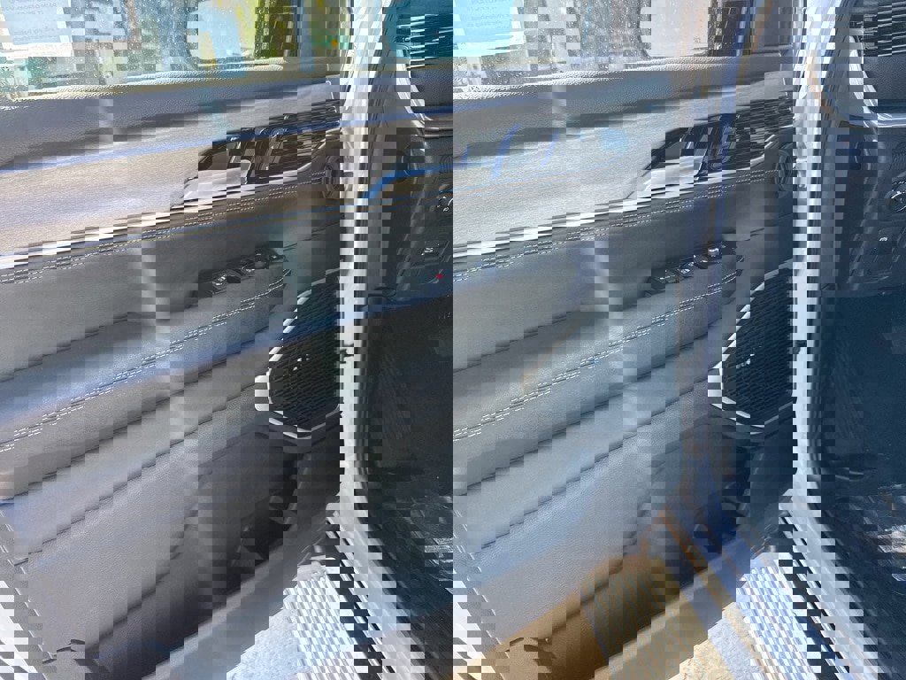 New 2025 Jeep Wagoneer Series II image 14