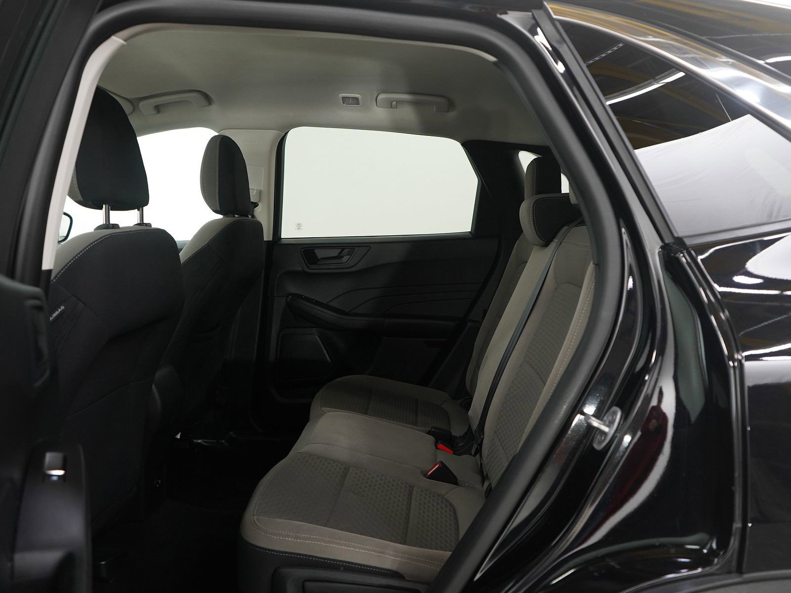 Used 2022 Ford Escape SE image 17