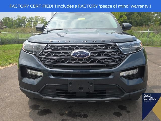 Used 2023 Ford Explorer XLT w/ Equipment Group 202A AWD/4WD image 4