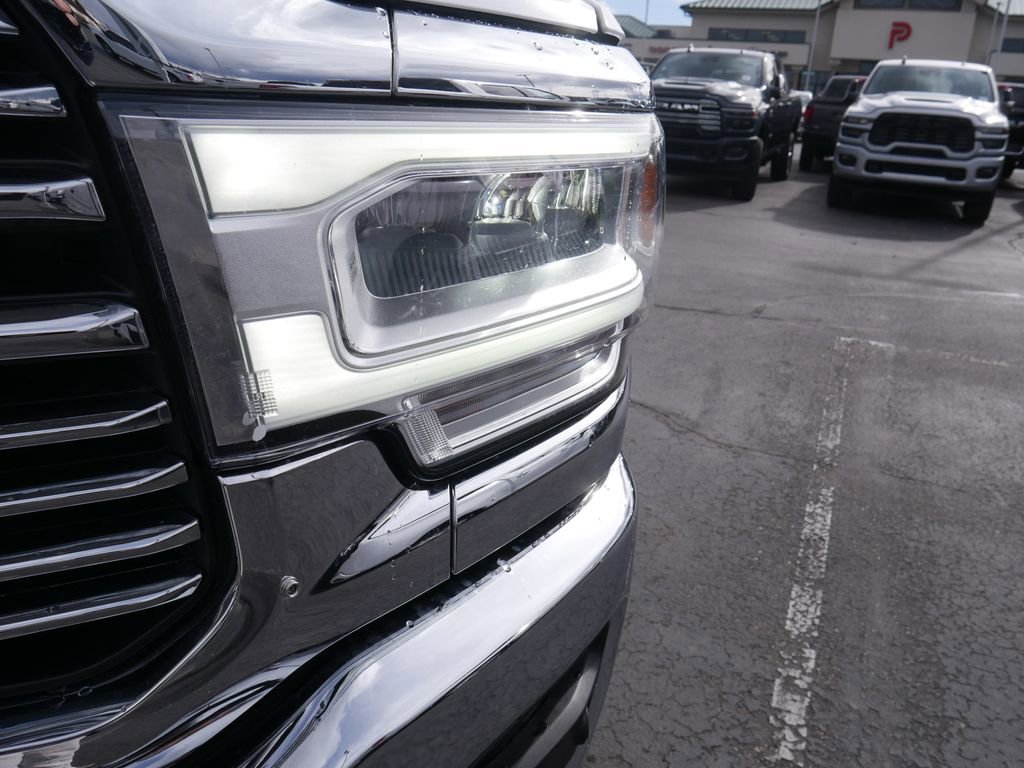 Used 2019 RAM 3500 Laramie image 32